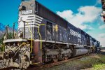 NS 2535 / close-up